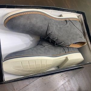 New in box Men’s size 10.5 Steven Madden shoes